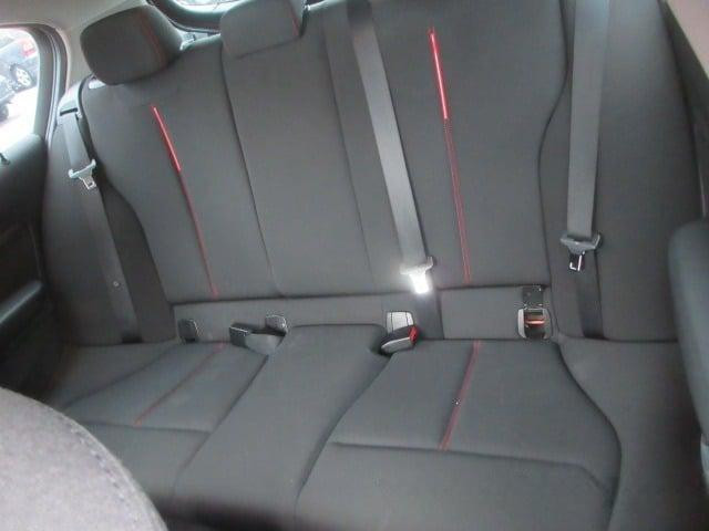 BMW 116i 2012 (6)