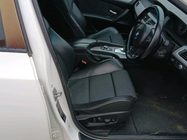 BMW 525i 2010 (5)