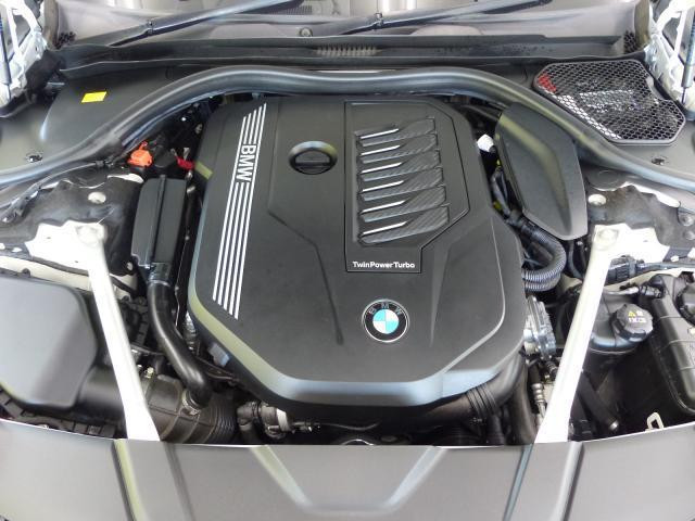 BMW 740i 2019 (3)