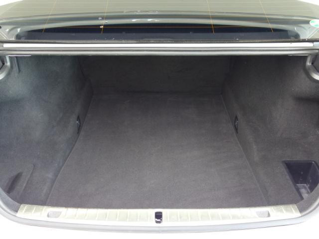 BMW 740i 2019 (10)