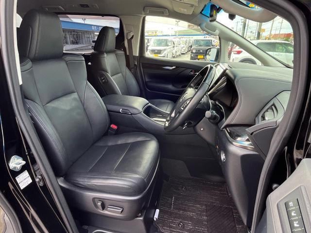 Toyota Vellfire 2018 (4)