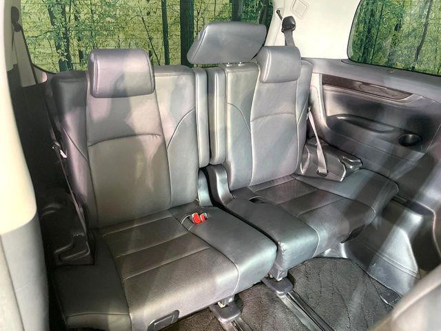 Toyota Vellfire 2018 (9)