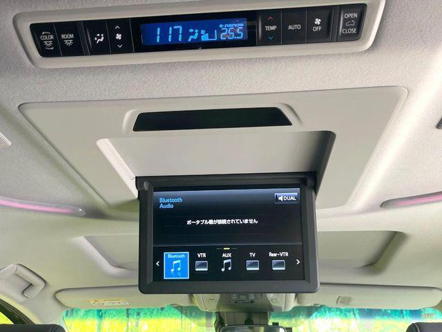 Toyota Vellfire 2018 (7)