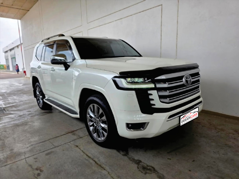 Toyota Land Cruiser 300 2025