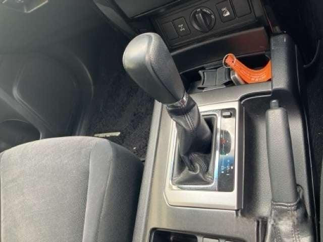 Toyota Land Cruiser Prado 2015 (8)