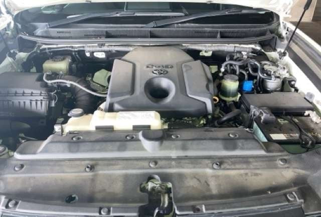Toyota Land Cruiser Prado 2015 (3)