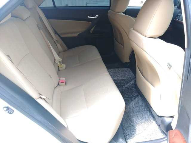 Toyota Mark X 2012 (10)