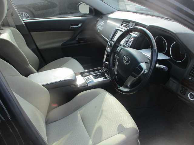Toyota Mark X 2009 (7)