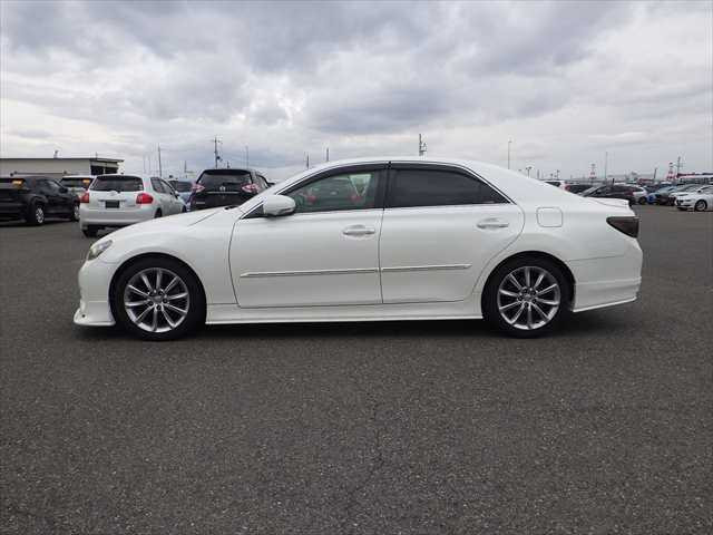 Toyota Mark X 2011 (3)