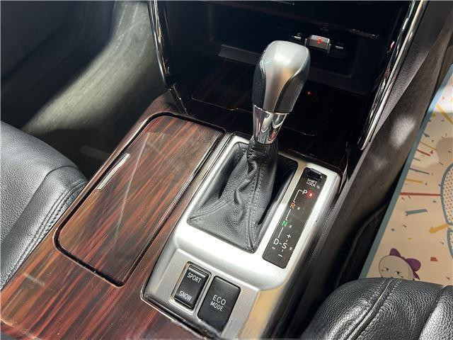Toyota Mark X 2011 (9)