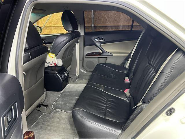 Toyota Mark X 2011 (10)