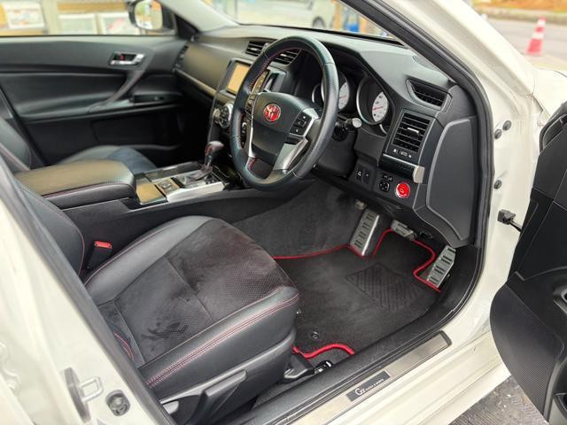 Toyota Mark X 2014 (4)
