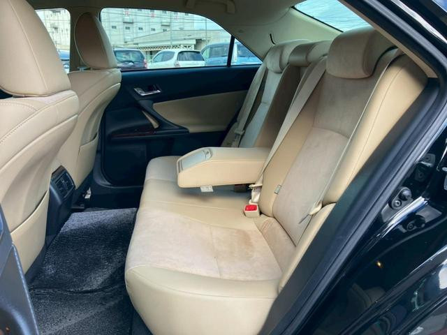 Toyota Mark X 2013 (10)