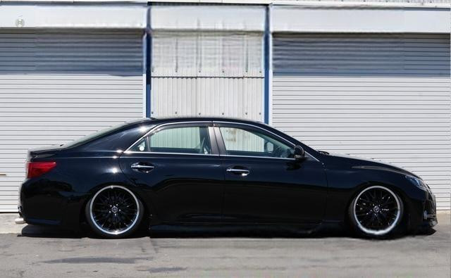 Toyota Mark X 2011 (8)