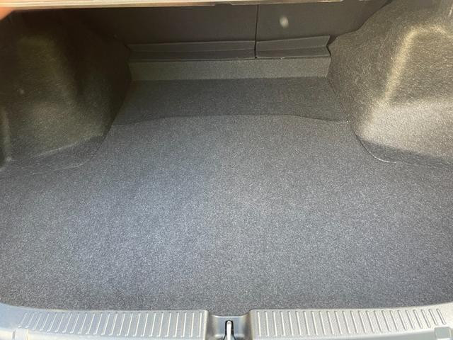 Toyota Mark X 2017 (4)