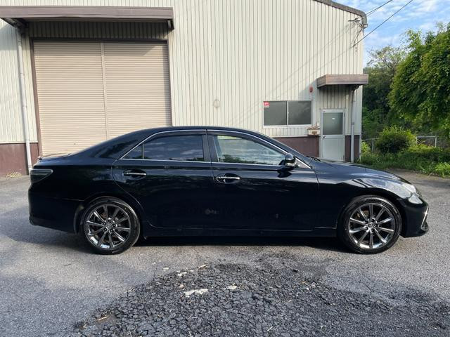 Toyota Mark X 2017 (3)