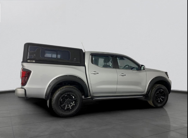Nissan Navara 2022 (2)