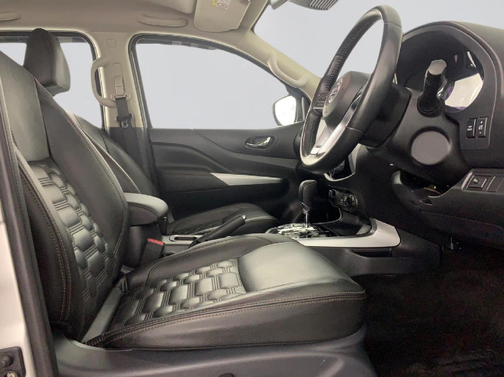 Nissan Navara 2022 (5)