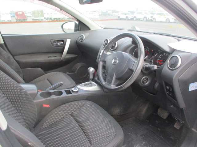 Nissan Dualis 2013 (4)