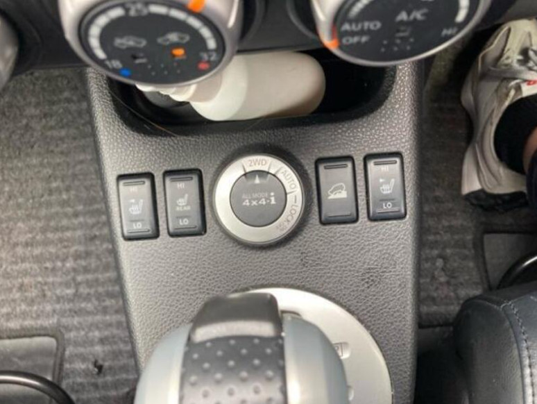 Nissan X-Trail 2011 (8)
