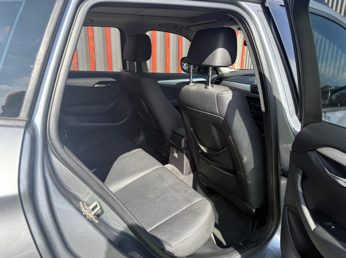 BMW X1 2012 (9)
