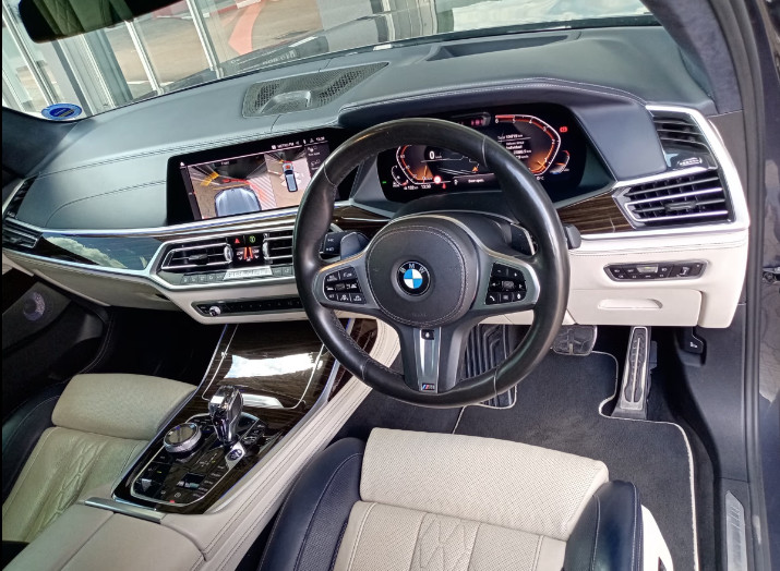 BMW X7 2019 (4)