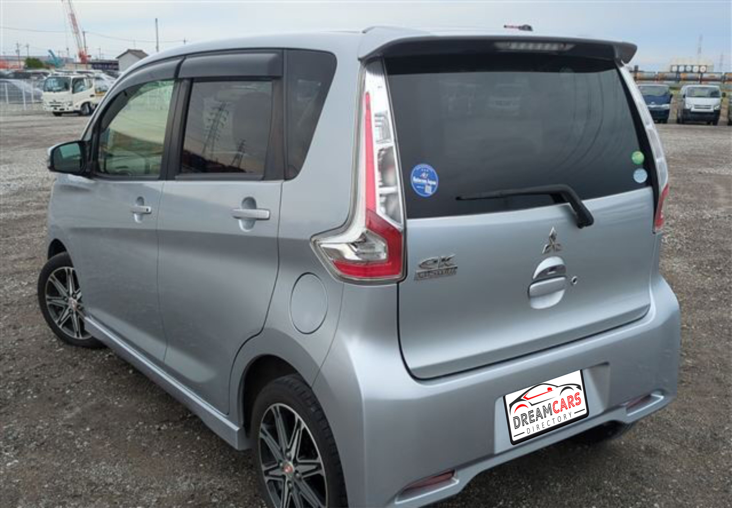 Mitsubishi eK Wagon 2017 (2)