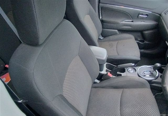Mitsubishi RVR 2015 (4)
