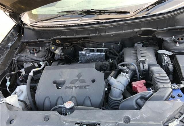 Mitsubishi RVR 2017 (3)