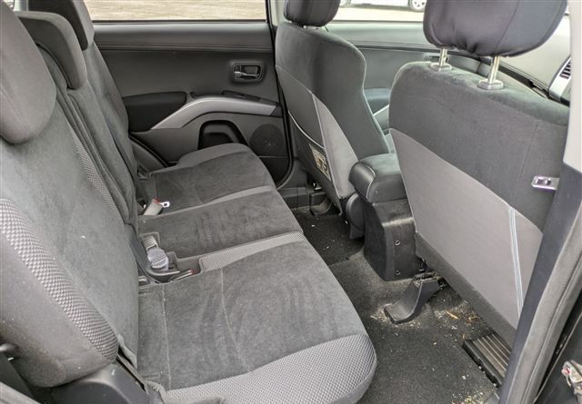 Mitsubishi Outlander 2011 (9)