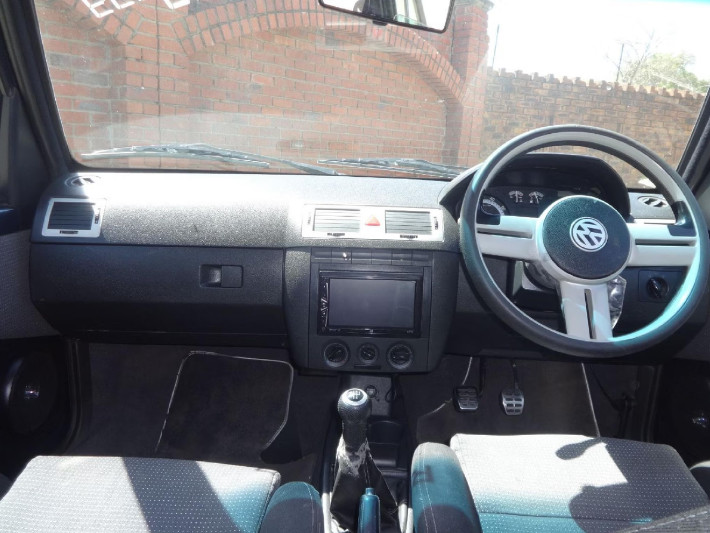 Volkswagen Citi 2008 (5)