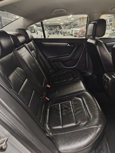 Volkswagen Passat 2014 (7)
