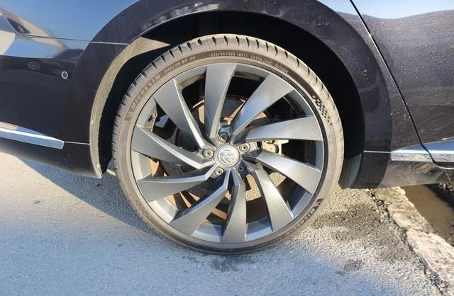 Volkswagen Arteon 2018 (9)