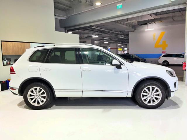 Volkswagen Touareg 2016 (2)