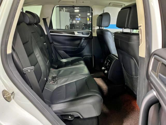 Volkswagen Touareg 2016 (9)