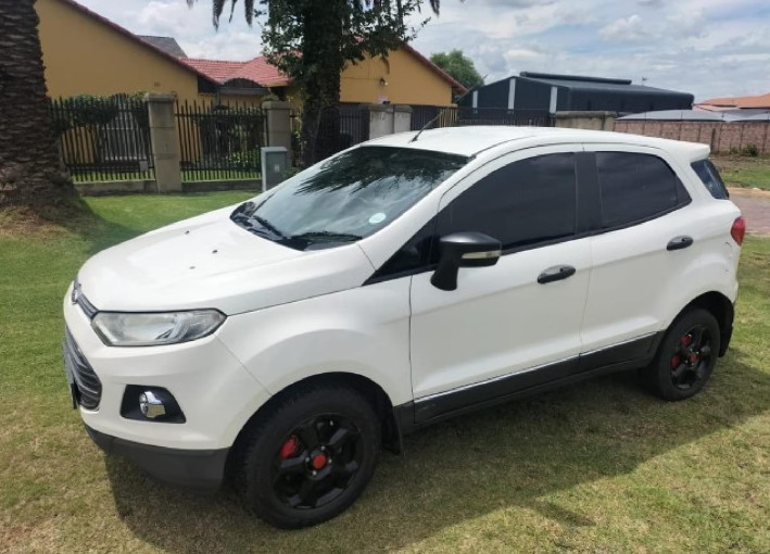 Ford EcoSport 2016 (2)