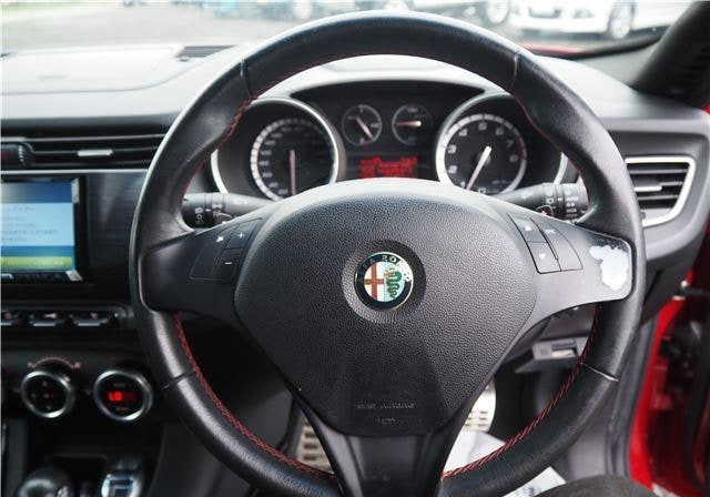 Alfa Romeo Giulietta 2012 (7)