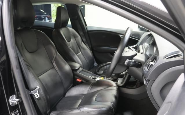 Volvo V40 2016 (4)