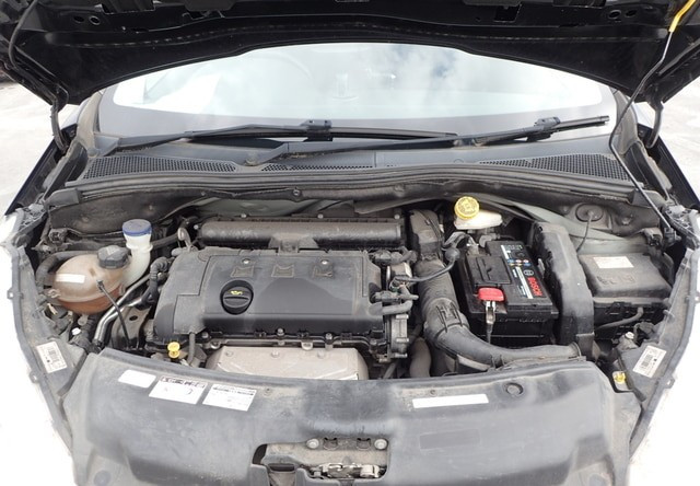 Peugeot 208 2013 (3)