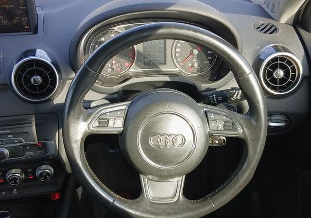 Audi A1 2012 (5)