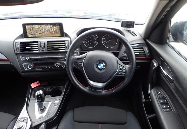 BMW 116i 2012 (5)