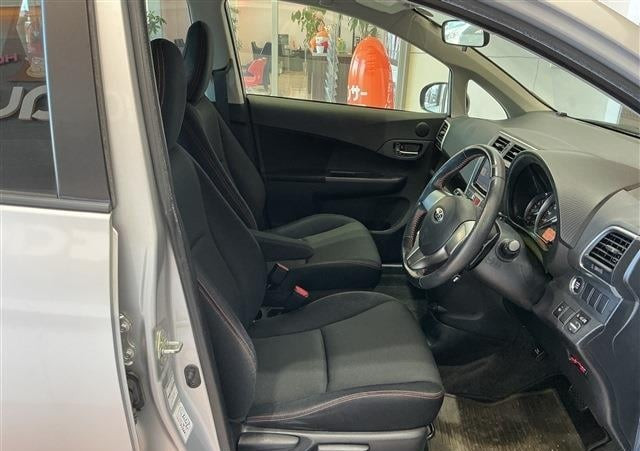 Subaru Trezia 2013 (4)