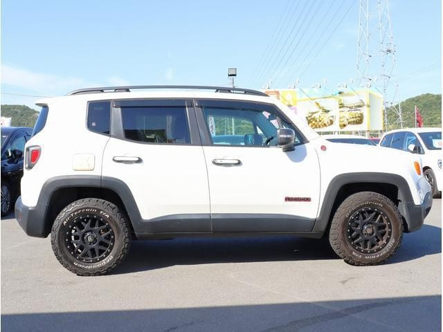Jeep Renegade 2016 (3)