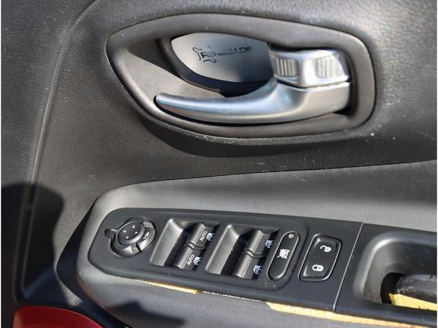Jeep Renegade 2016 (8)