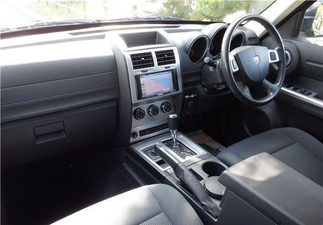 Dodge Nitro 2011 (6)