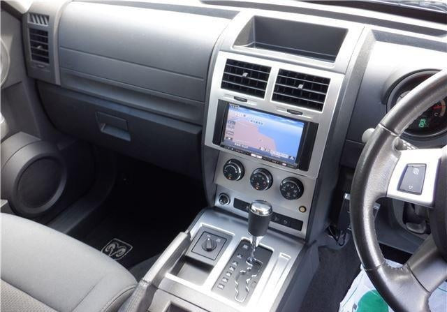 Dodge Nitro 2011 (7)