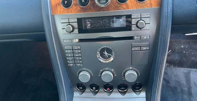 Aston Martin DB9 2007 (9)