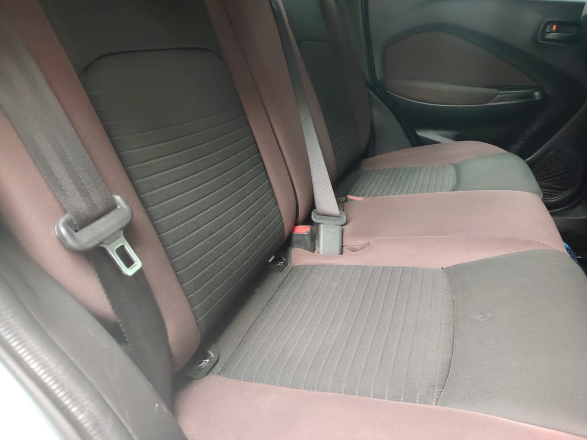 Toyota Starlet Cross 2024 (10)