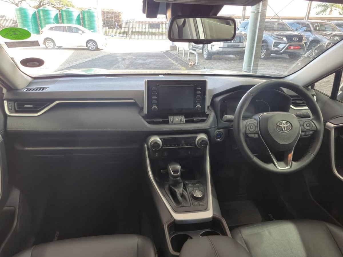 Toyota RAV4 2019 (9)
