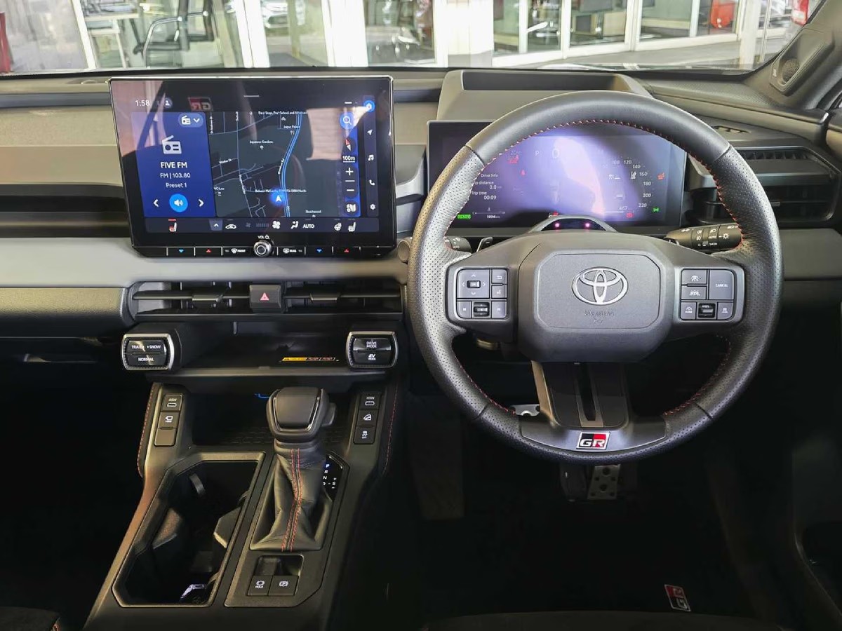 Toyota RAV4 Hybrid 2026 (6)